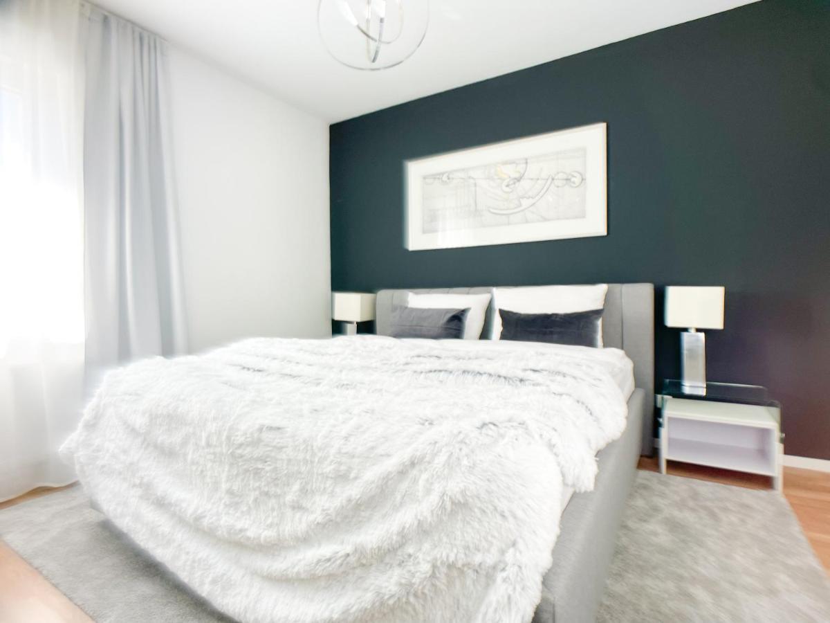 M-Style 02 Apartment Mit Balkon 24H Self-Check-In, Free Parking, Netflix Nürnberg Eksteriør bilde