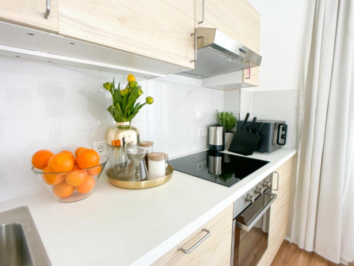 M-Style 02 Apartment Mit Balkon 24H Self-Check-In, Free Parking, Netflix Nürnberg Eksteriør bilde