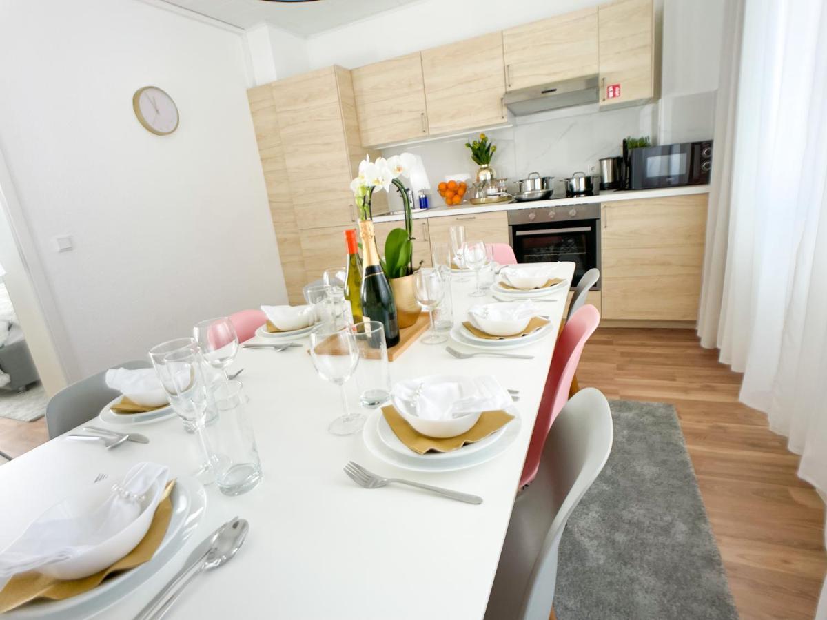 M-Style 02 Apartment Mit Balkon 24H Self-Check-In, Free Parking, Netflix Nürnberg Eksteriør bilde